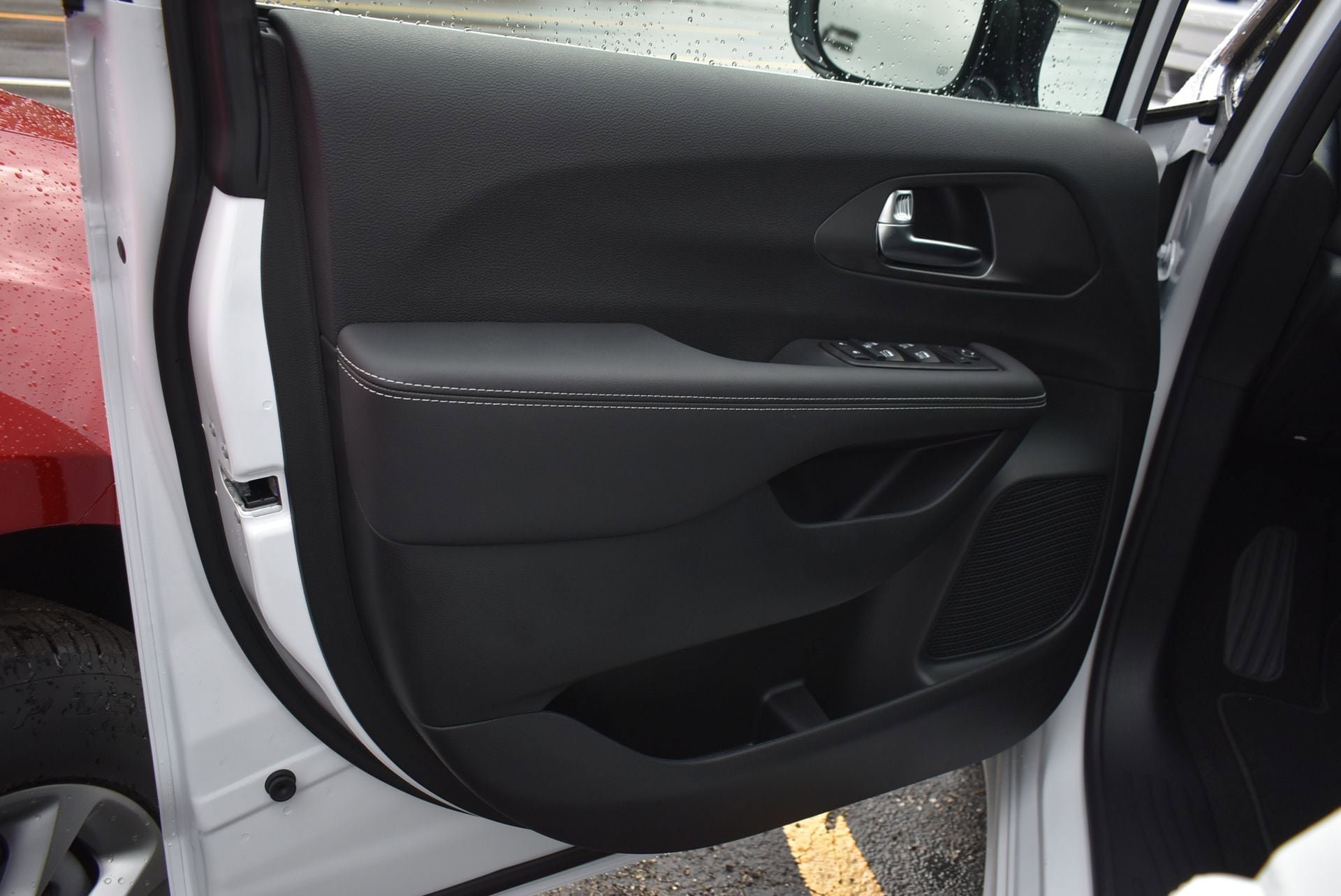 New 2026 Chrysler Voyager LX FWD image 12