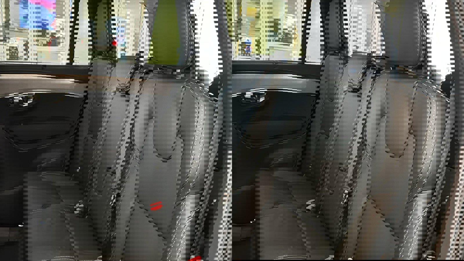 New 2026 Volvo XC90 T8 Ultra w/ Lounge Package image 26