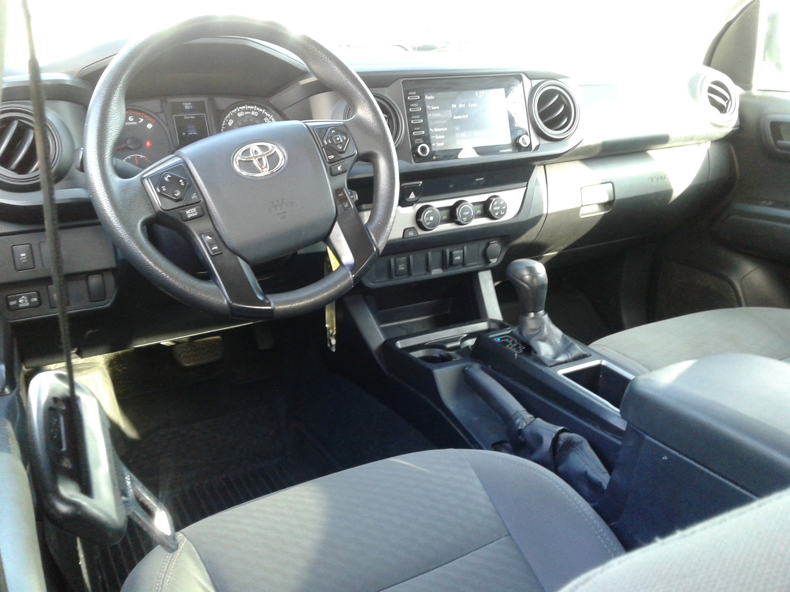 Used 2020 Toyota Tacoma SR image 13