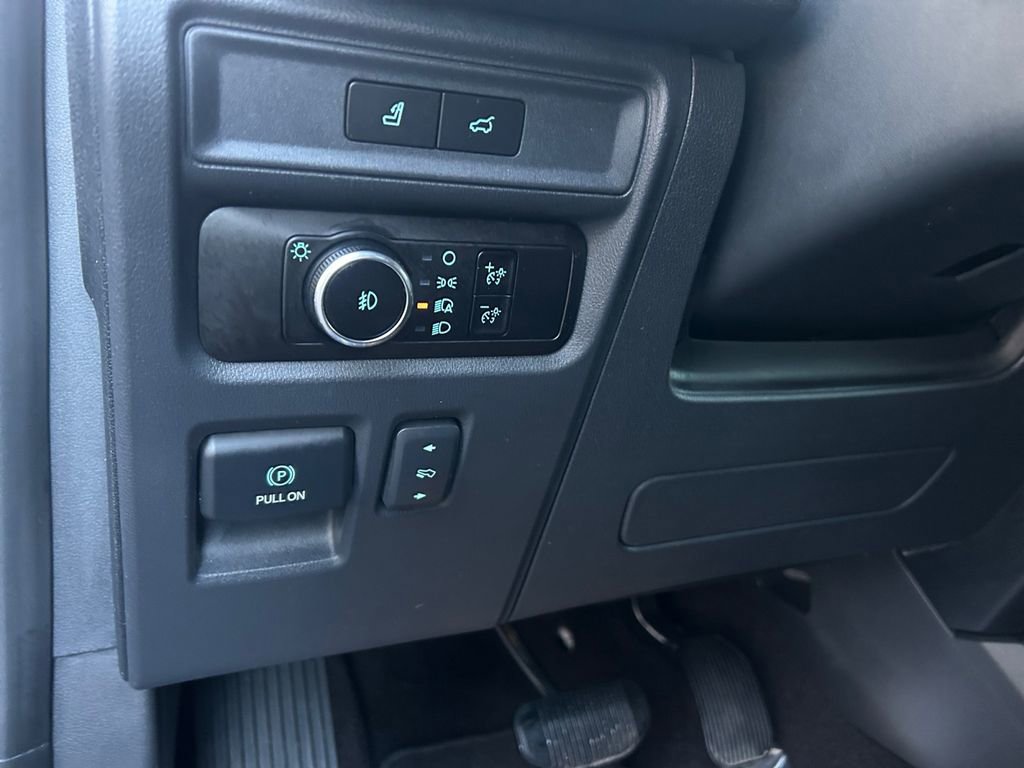 Used 2023 Ford Expedition Limited image 22