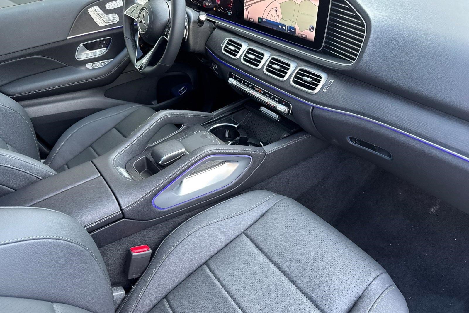 Used 2025 Mercedes-Benz GLE 350 4MATIC image 29