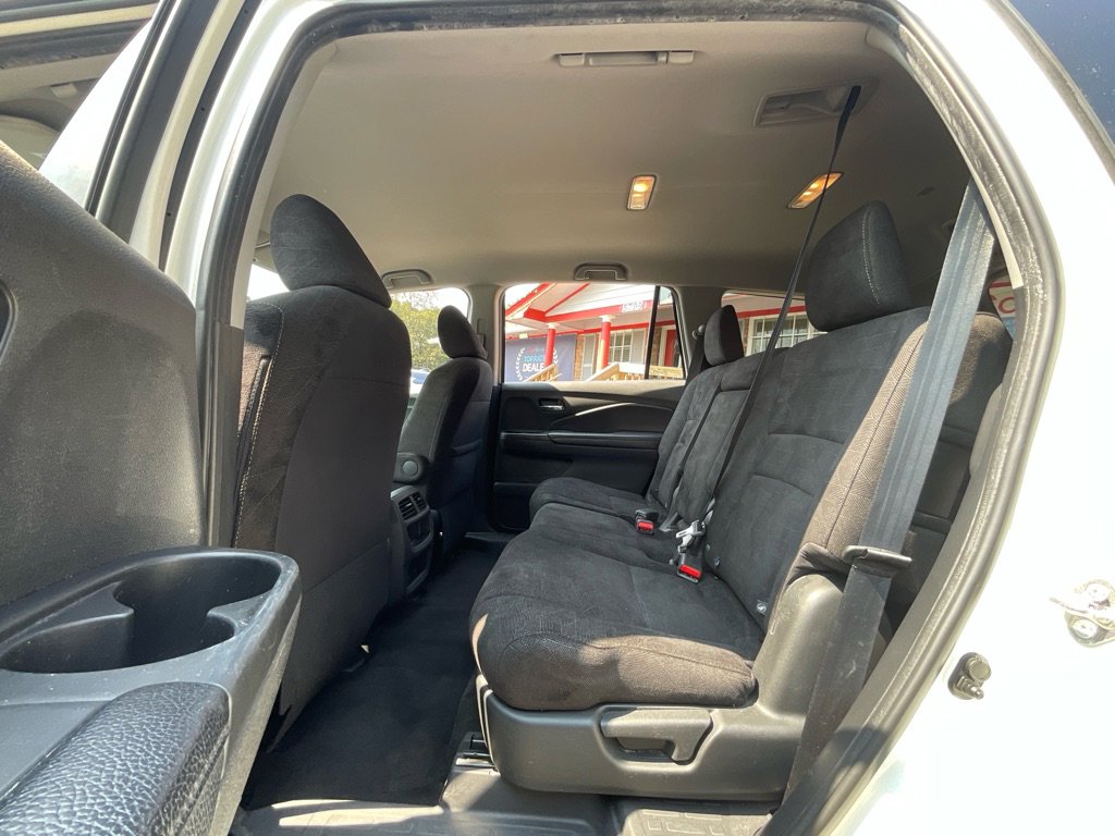 Used 2019 Honda Pilot LX image 24