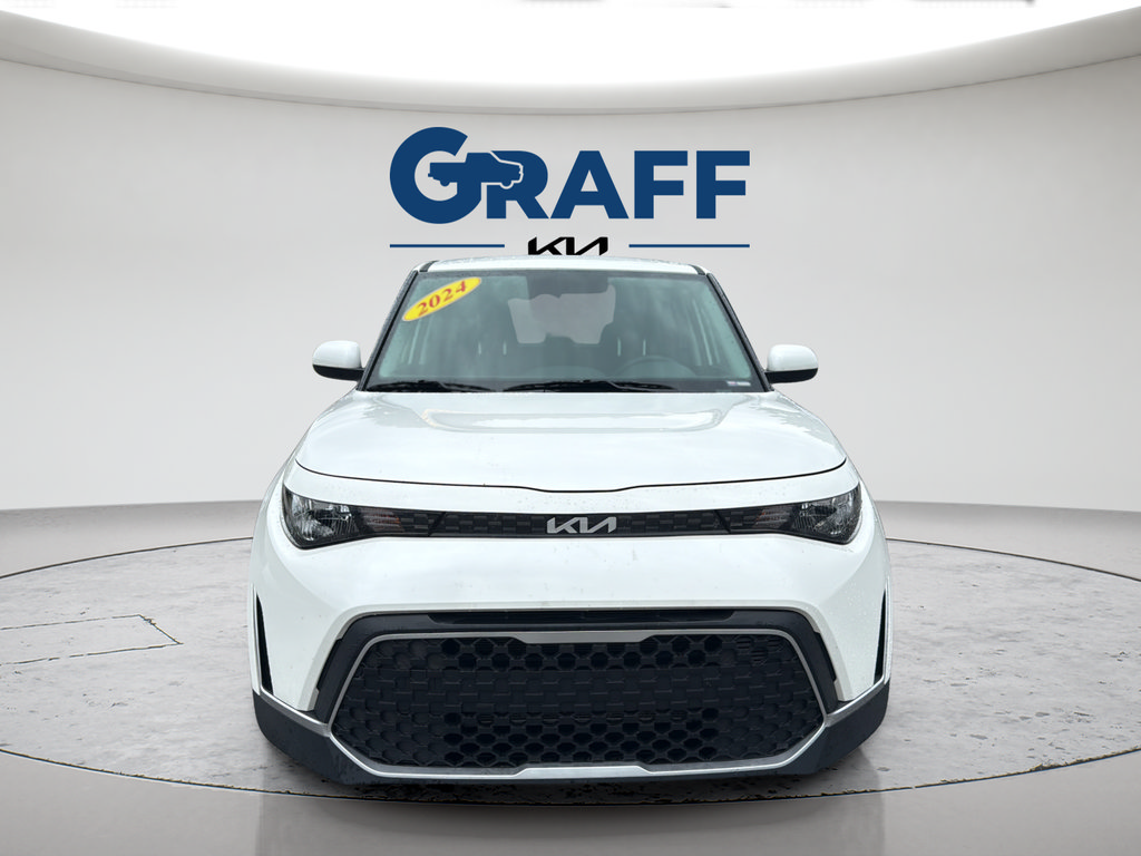 Used 2024 Kia Soul LX w/ Option Group 015 FWD image 12