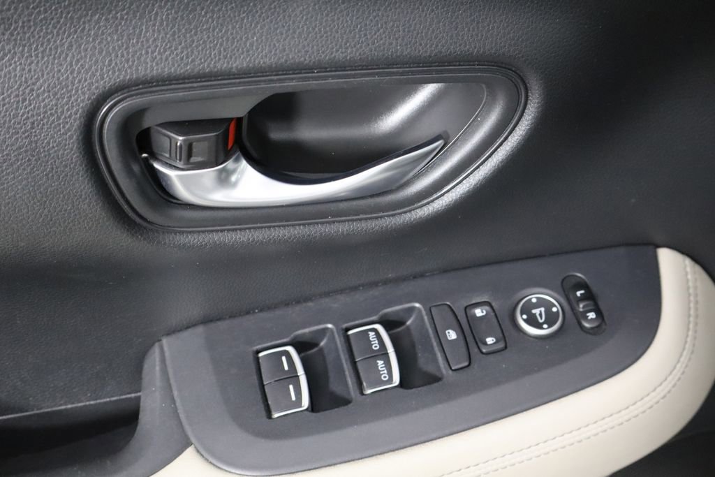 Used 2024 Honda HR-V EX-L image 16