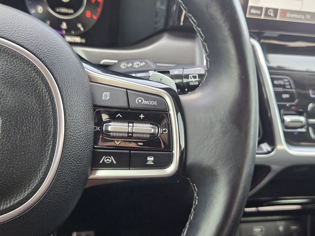 Certified 2023 Kia Sorento SX AWD/4WD image 28
