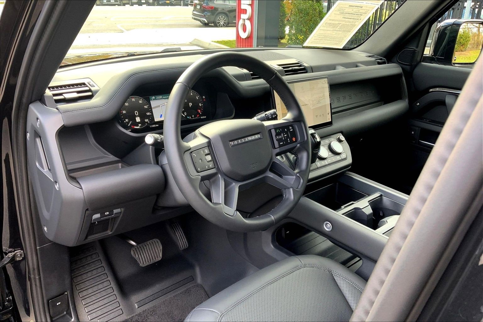 Used 2025 Land Rover Defender 110 S image 17