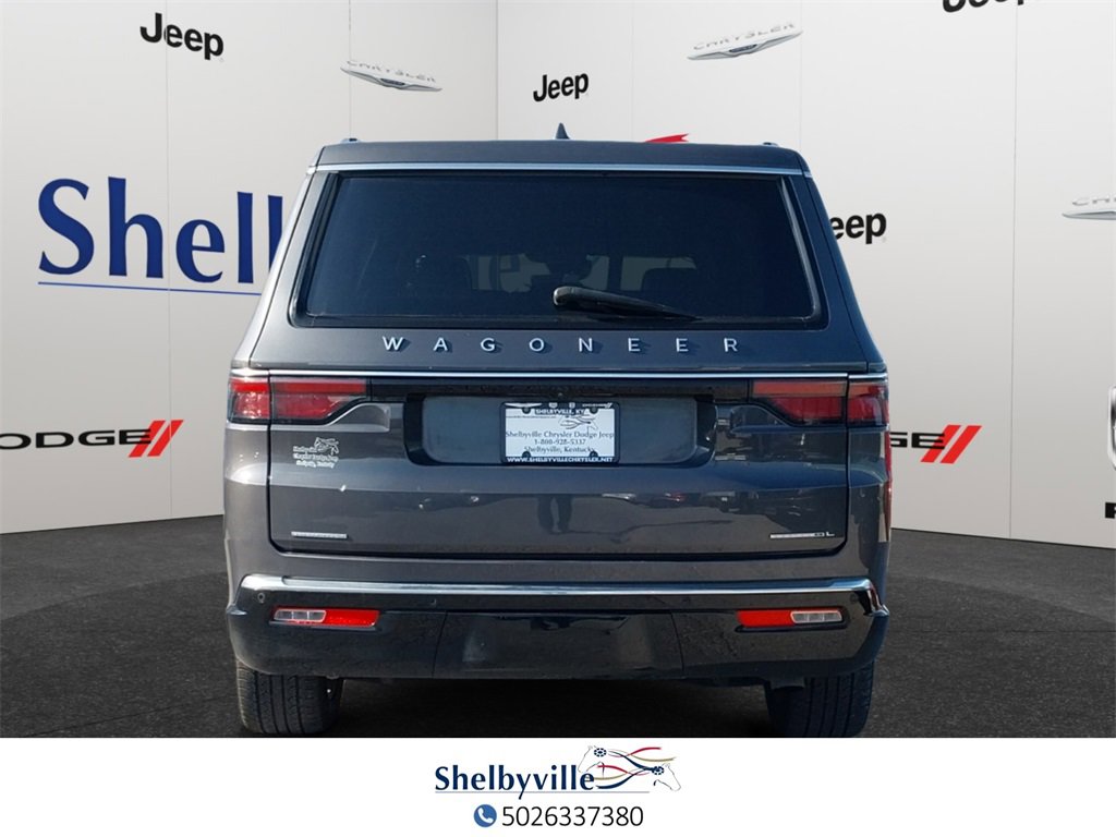 Used 2023 Jeep Wagoneer L Series II image 3