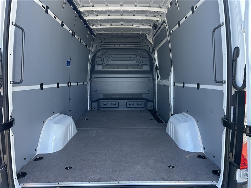 Used 2026 Mercedes-Benz Sprinter 2500 image 12