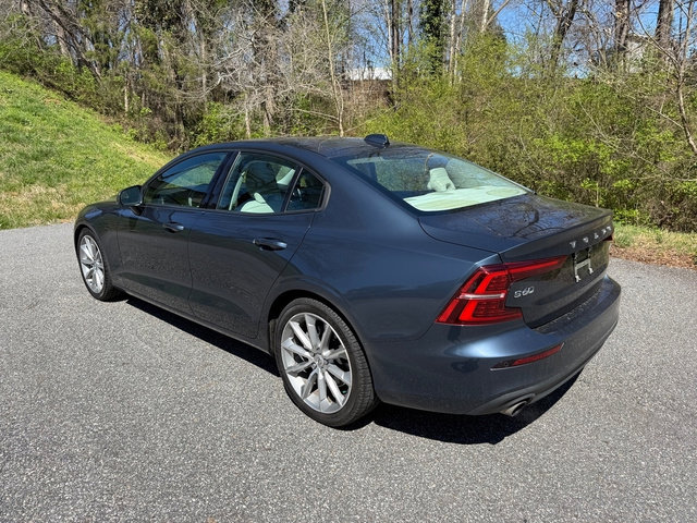 Used 2020 Volvo S60 T5 Momentum image 8