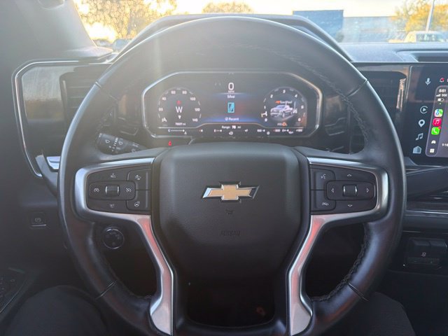 Used 2025 Chevrolet Silverado 1500 LT AWD/4WD image 21