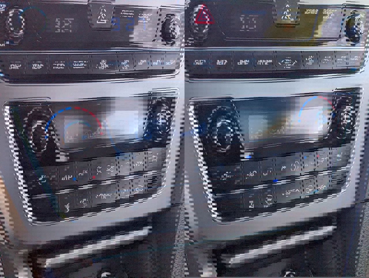 Used 2015 Hyundai Sonata Limited w/ Option Group 06 image 25