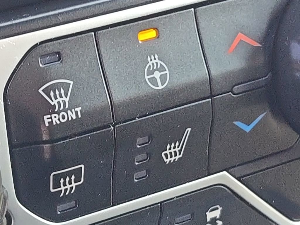 Used 2020 Jeep Wrangler Unlimited Sahara w/ Safety Group image 29