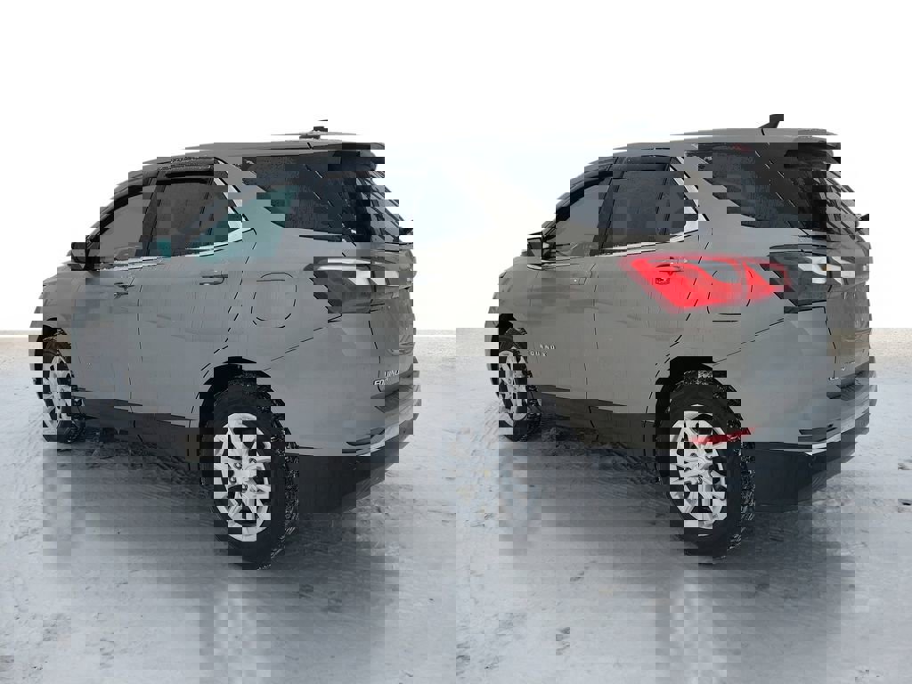 Used 2018 Chevrolet Equinox LT image 3