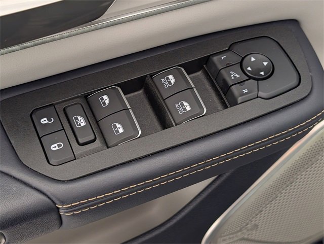 Used 2025 RAM 1500 Tungsten image 12