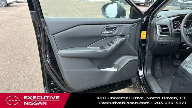 New 2026 Nissan Rogue SV image 6