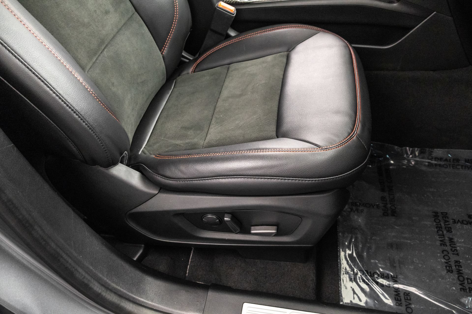 Used 2022 Ford Explorer ST-Line AWD/4WD image 41