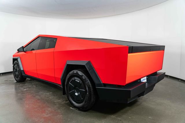 Used 2025 Tesla Cybertruck AWD Crew Cab image 6