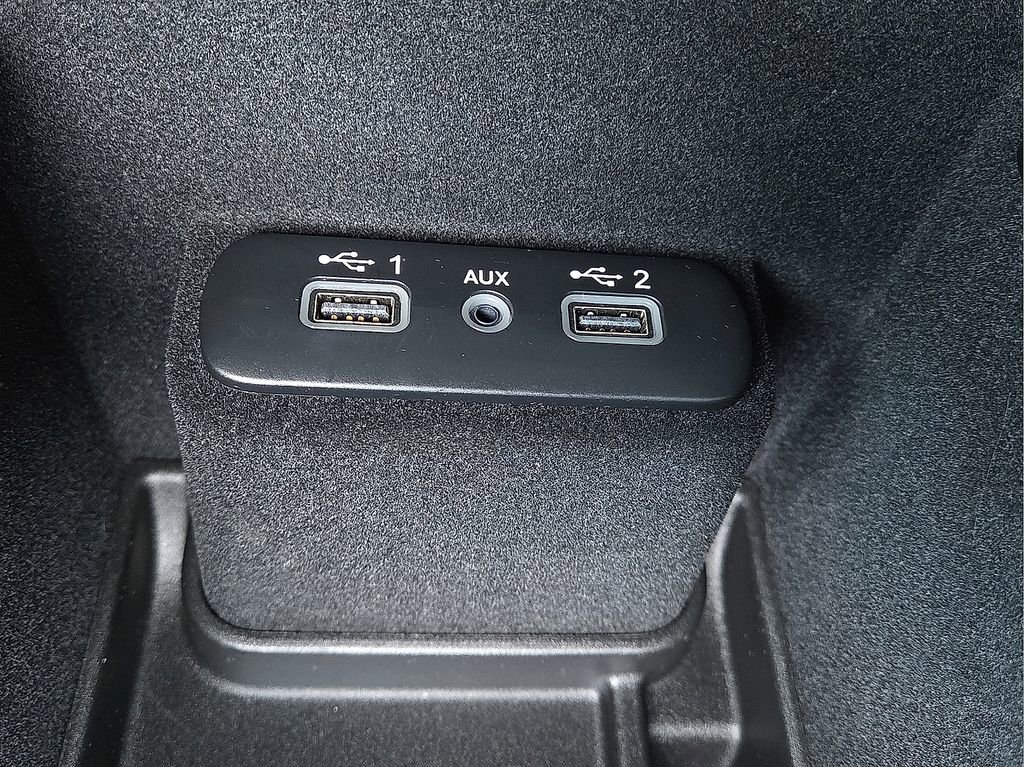 Used 2023 Dodge Charger R/T w/ Blacktop Package image 28