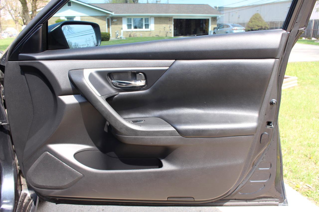 Used 2016 Nissan Altima 2.5 S w/ Power Driver Seat Package image 33