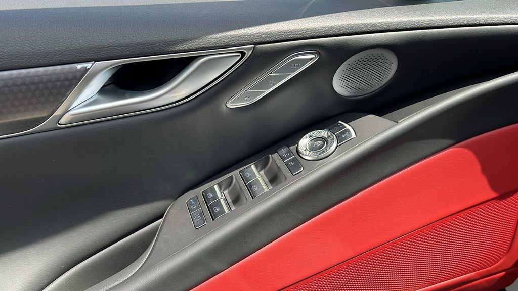 Used 2025 Genesis G80 3.5T Sport image 21