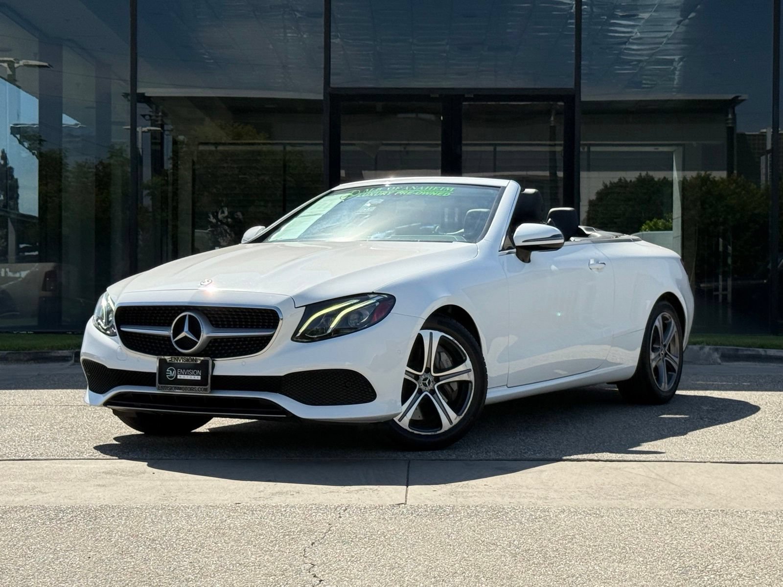 Used 2018 Mercedes-Benz E 400 Cabriolet image 2