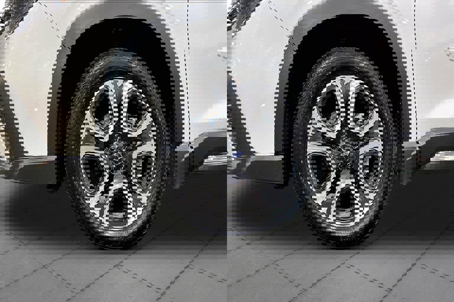 Used 2023 Subaru Ascent Limited w/ Technology Package AWD/4WD image 11