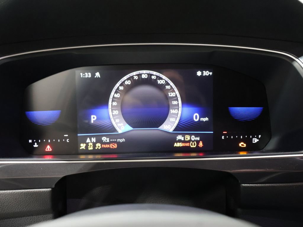 Used 2024 Volkswagen Tiguan SE image 37