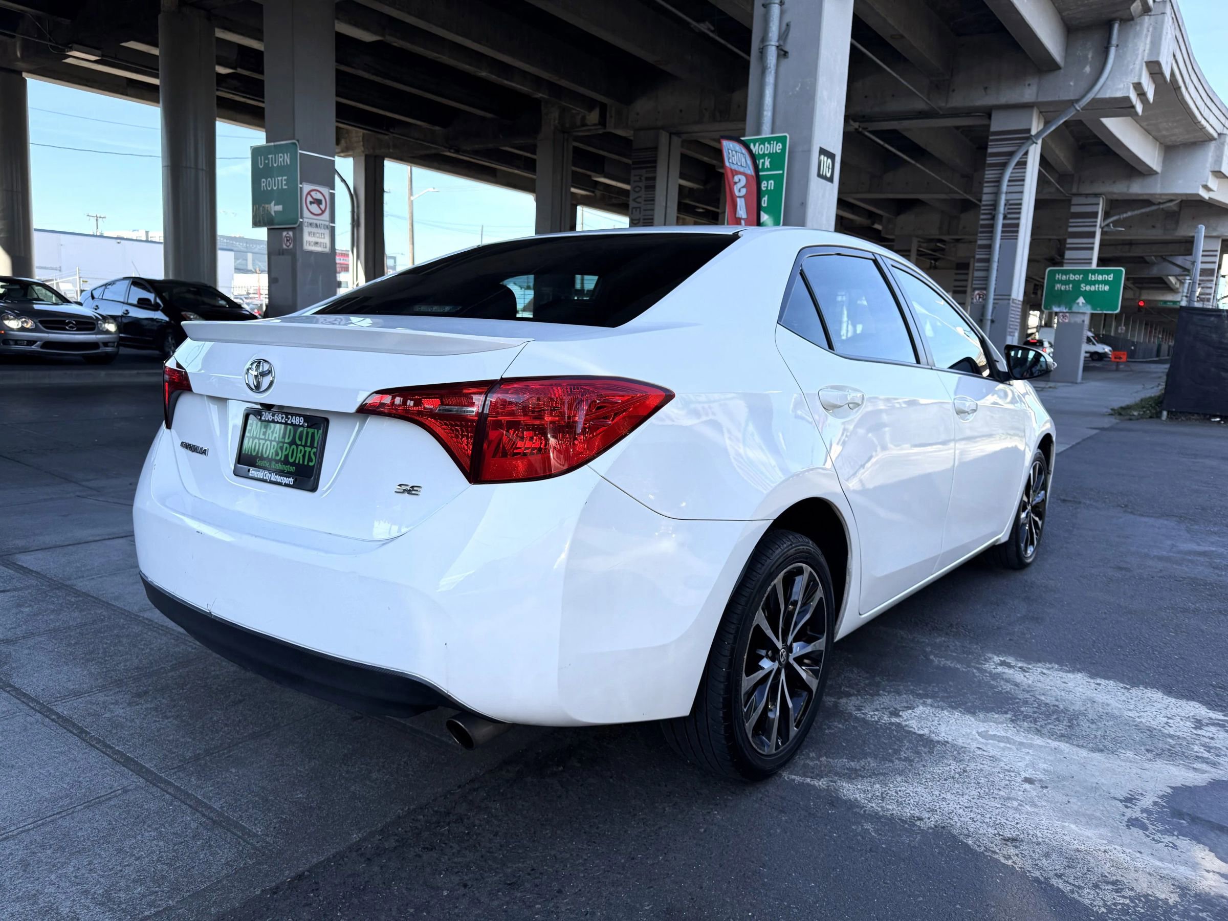 Used 2017 Toyota Corolla SE image 5