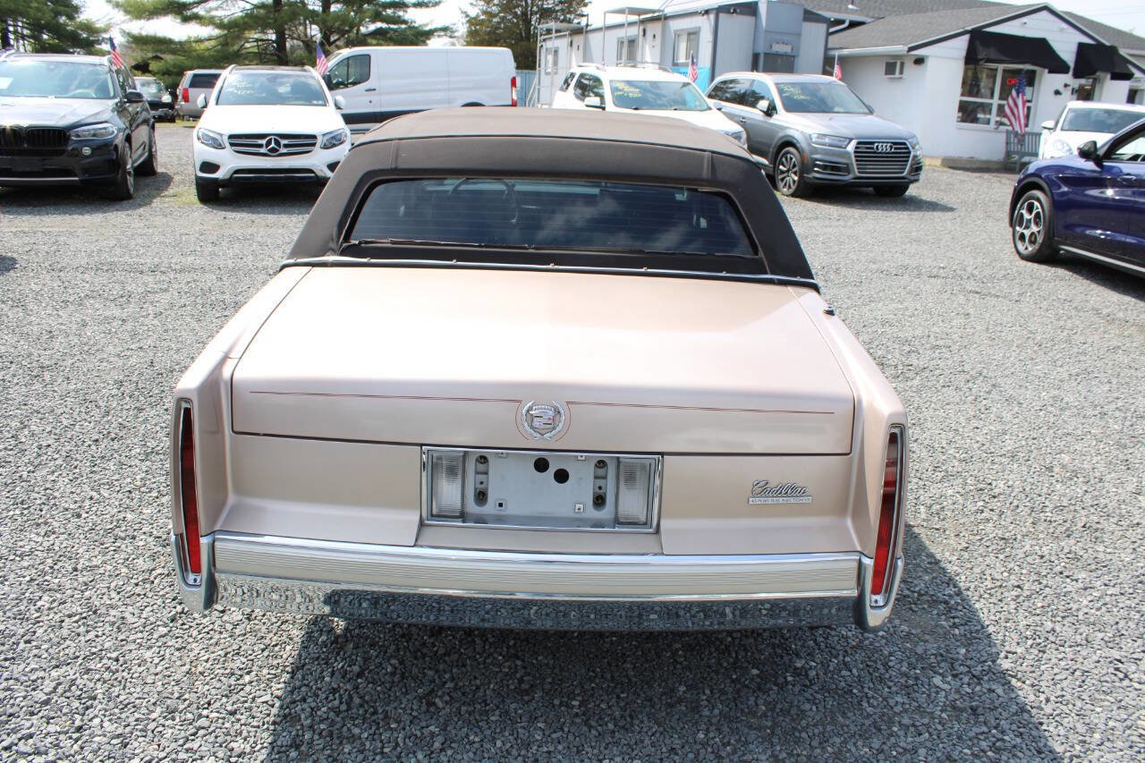 Used 1990 Cadillac De Ville Sedan FWD image 8