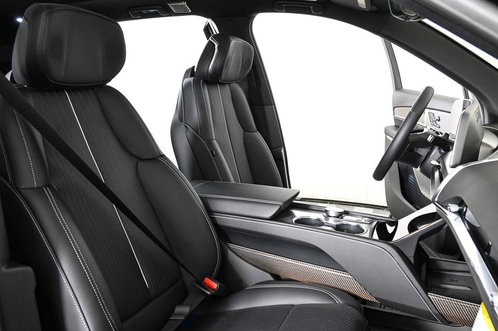 New 2026 Cadillac Vistiq Sport w/ LPO, Floor Liner Package image 23