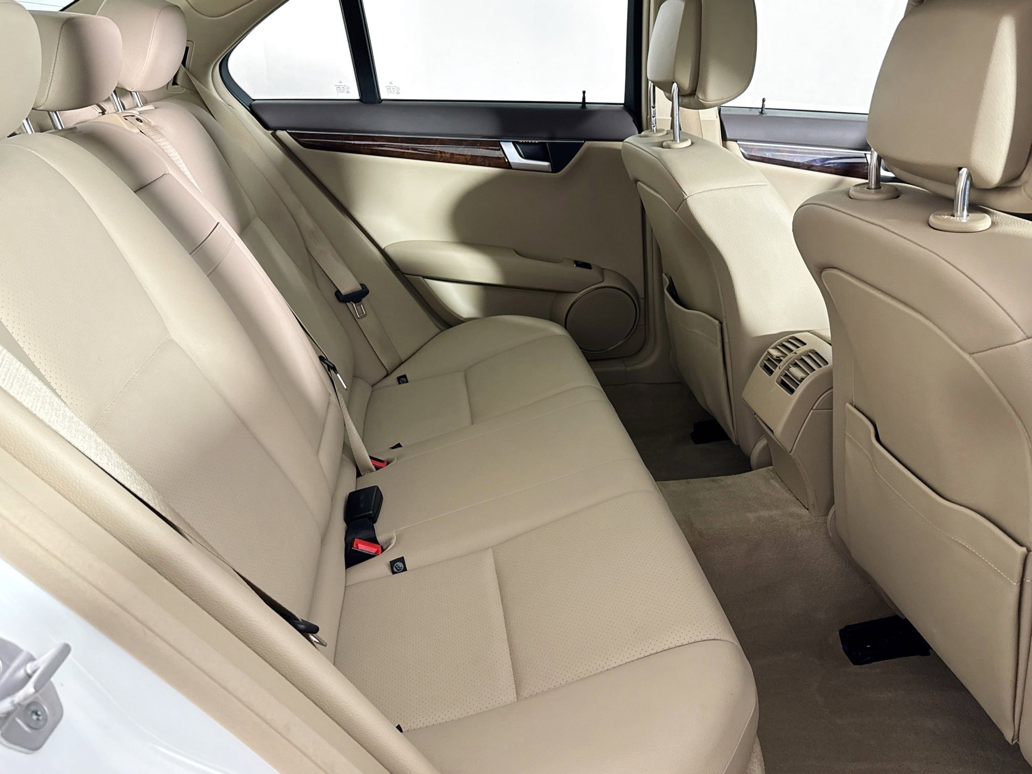 Used 2013 Mercedes-Benz C 300 4MATIC Sedan image 33