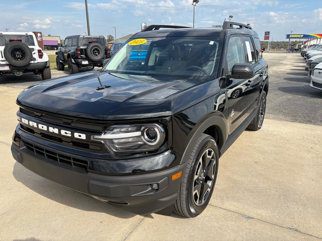 Used 2023 Ford Bronco Sport Outer Banks w/ Tech Package AWD/4WD image 8