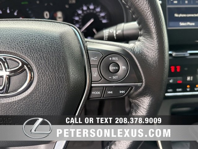 Used 2022 Toyota Avalon XLE image 24