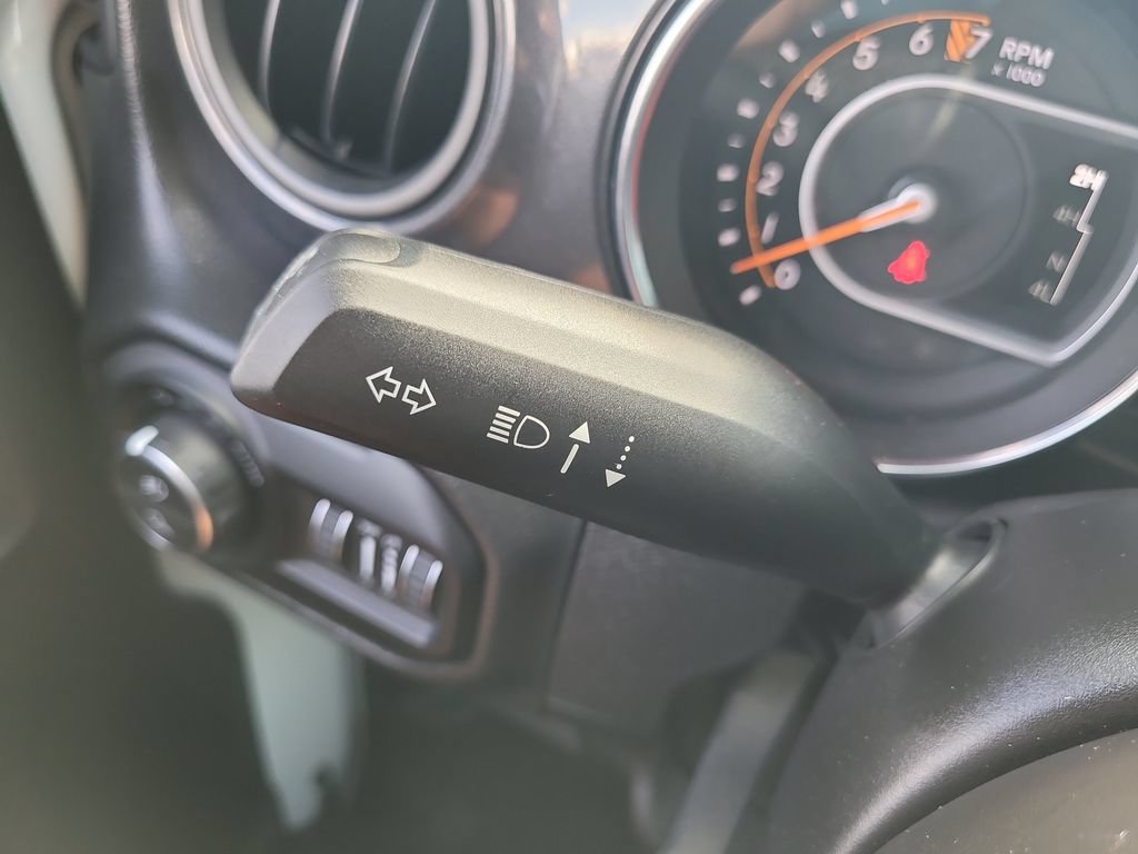 Used 2022 Jeep Gladiator Sport AWD/4WD image 32
