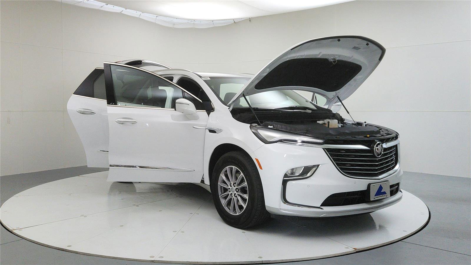 Used 2024 Buick Enclave Premium image 9
