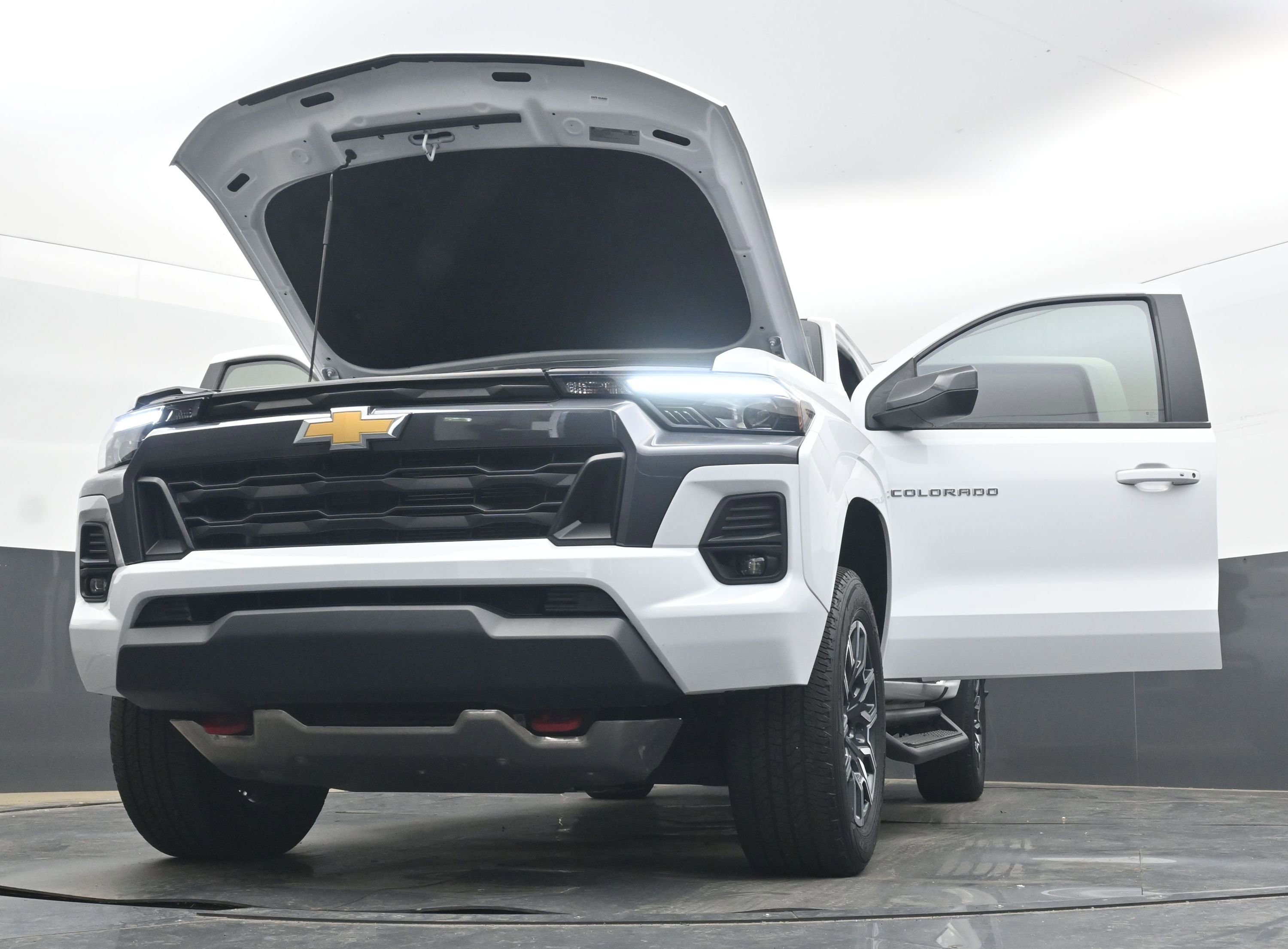 Certified 2023 Chevrolet Colorado LT w/ LT Convenience Package III image 40