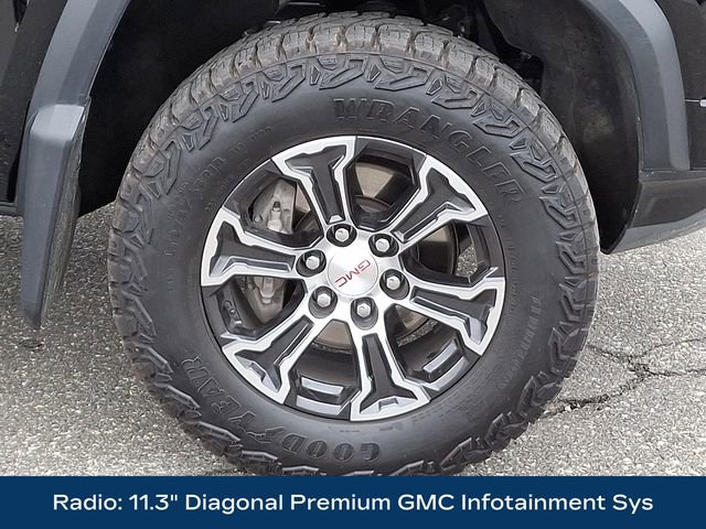 Used 2024 GMC Canyon AT4 image 11