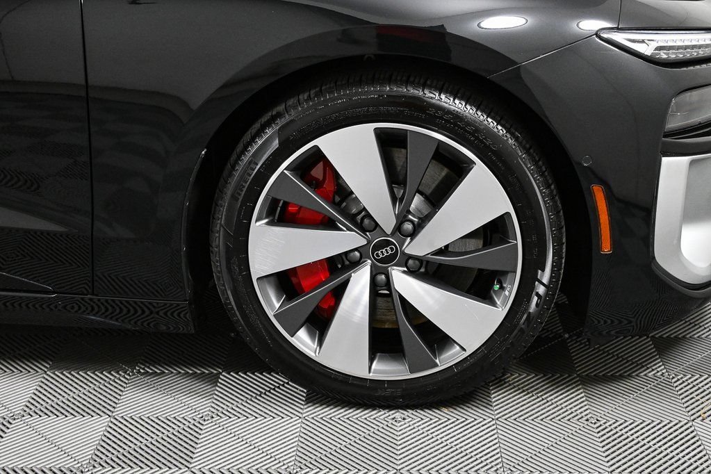 New 2025 Audi S6 e-tron Prestige AWD/4WD image 40