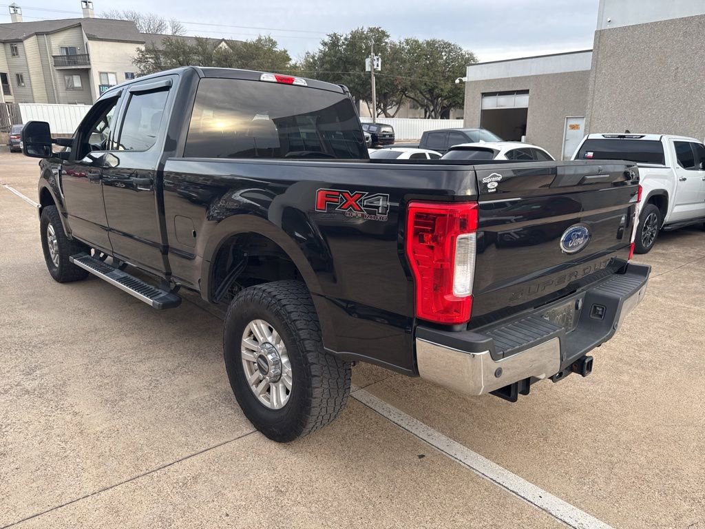 Used 2019 Ford F250 XLT w/ XLT Value Package image 3