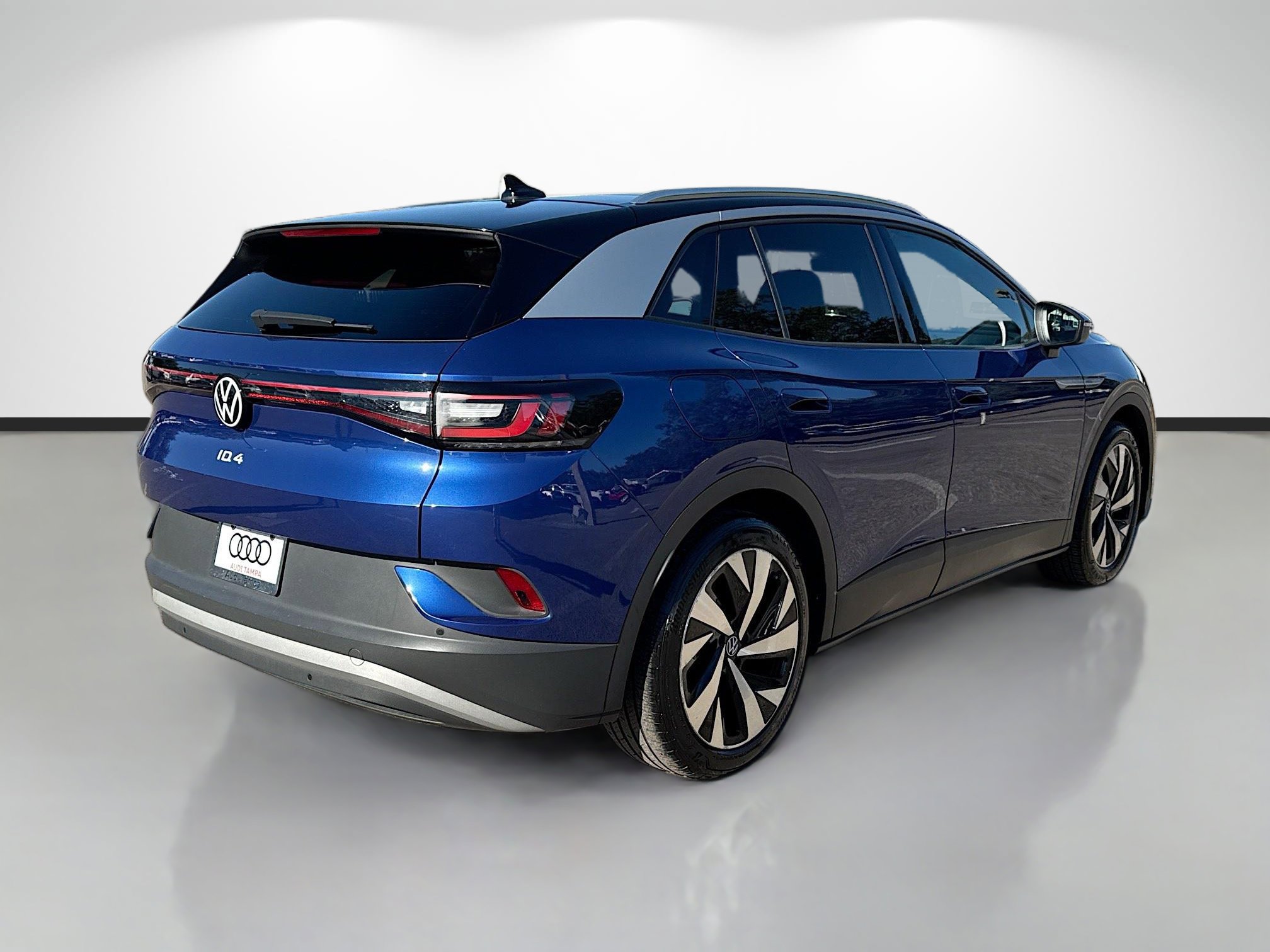 Used 2022 Volkswagen ID.4 Pro S image 3