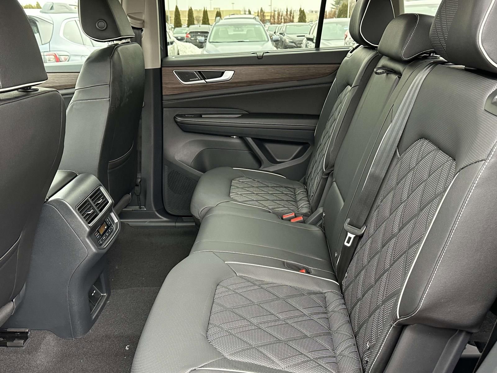 New 2026 Volkswagen Atlas SEL Premium R-Line image 13
