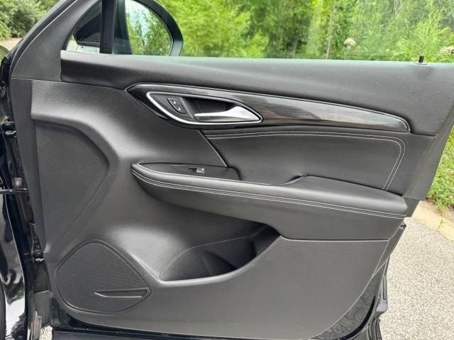 Used 2021 Buick Envision Essence w/ Sport Touring Package FWD image 18
