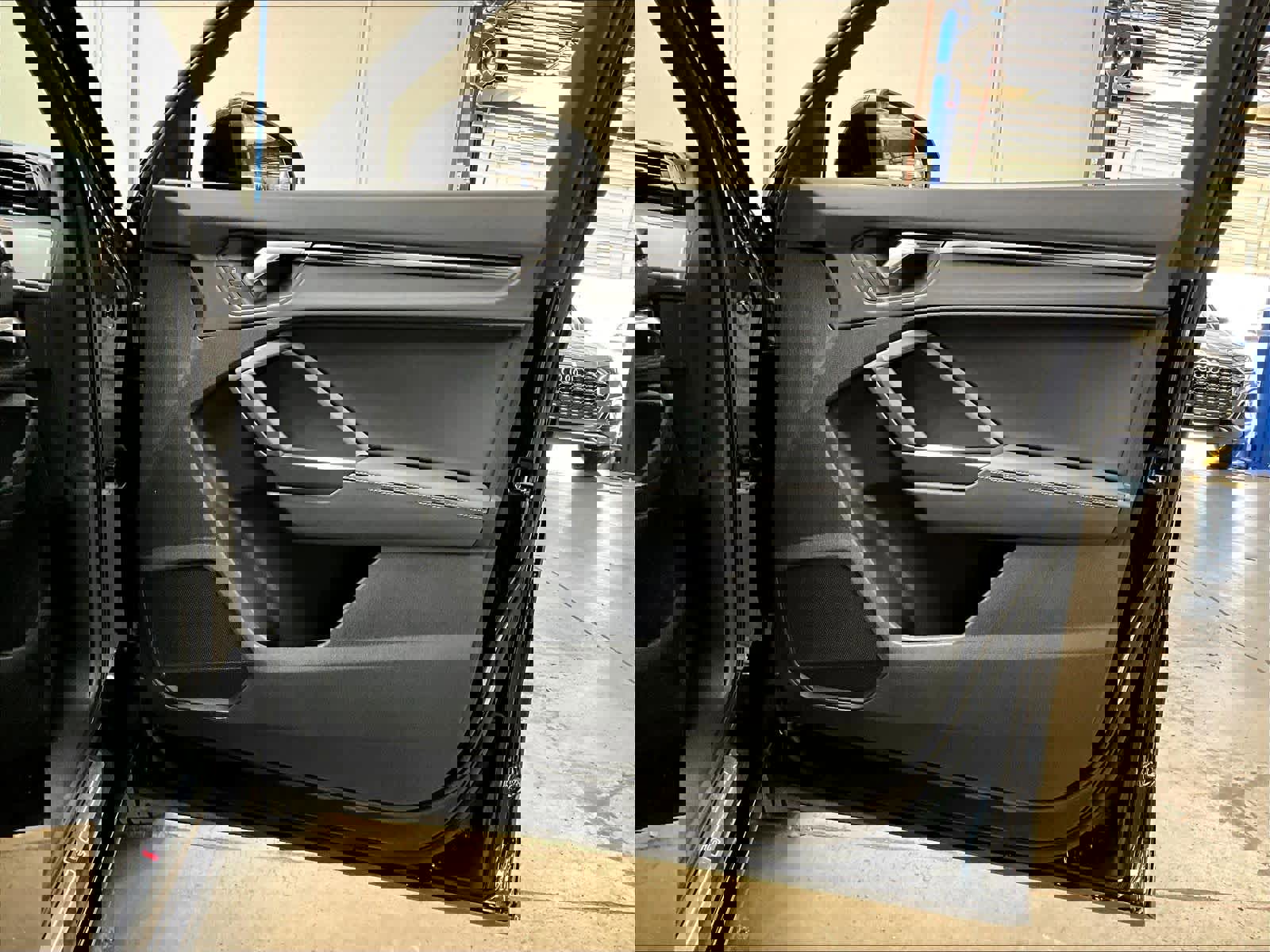 Used 2023 Audi Q3 2.0T Premium AWD/4WD image 26