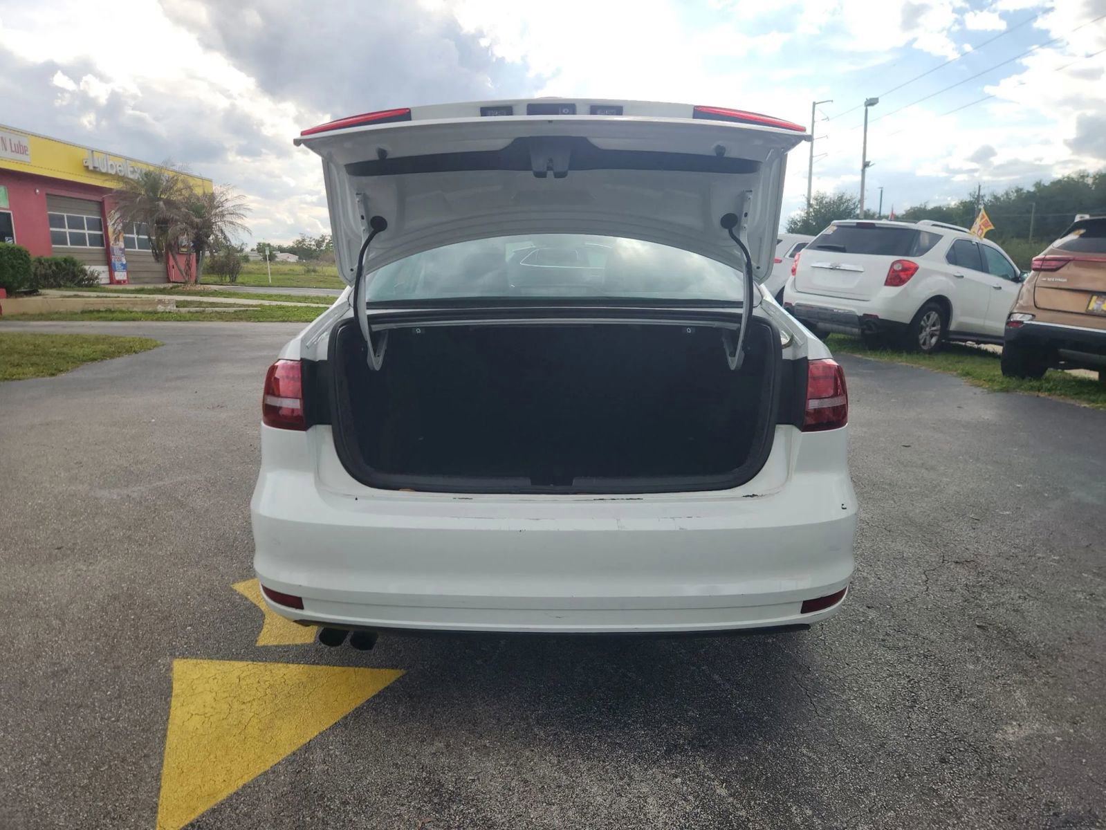 Used 2017 Volkswagen Jetta SE FWD image 13