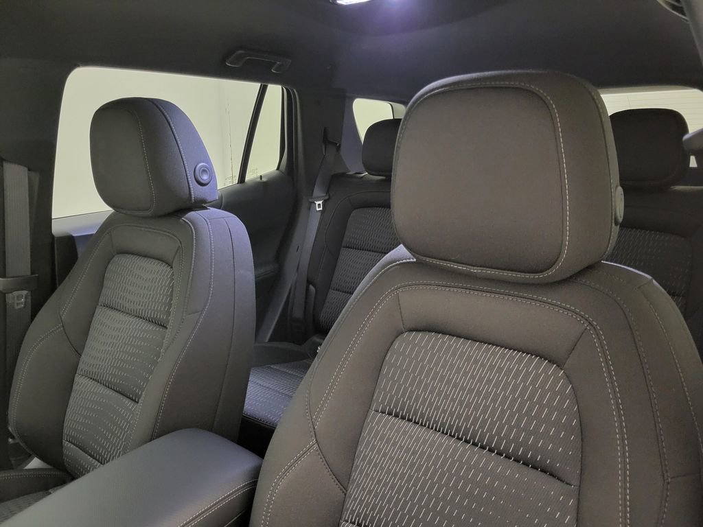 New 2026 Chevrolet Equinox LT w/ Midnight Edition image 26