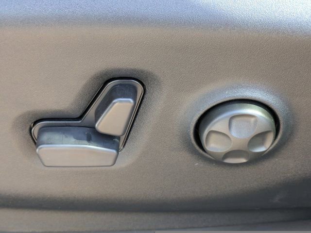 New 2026 Chrysler Pacifica Limited w/ S Appearance Package FWD image 17