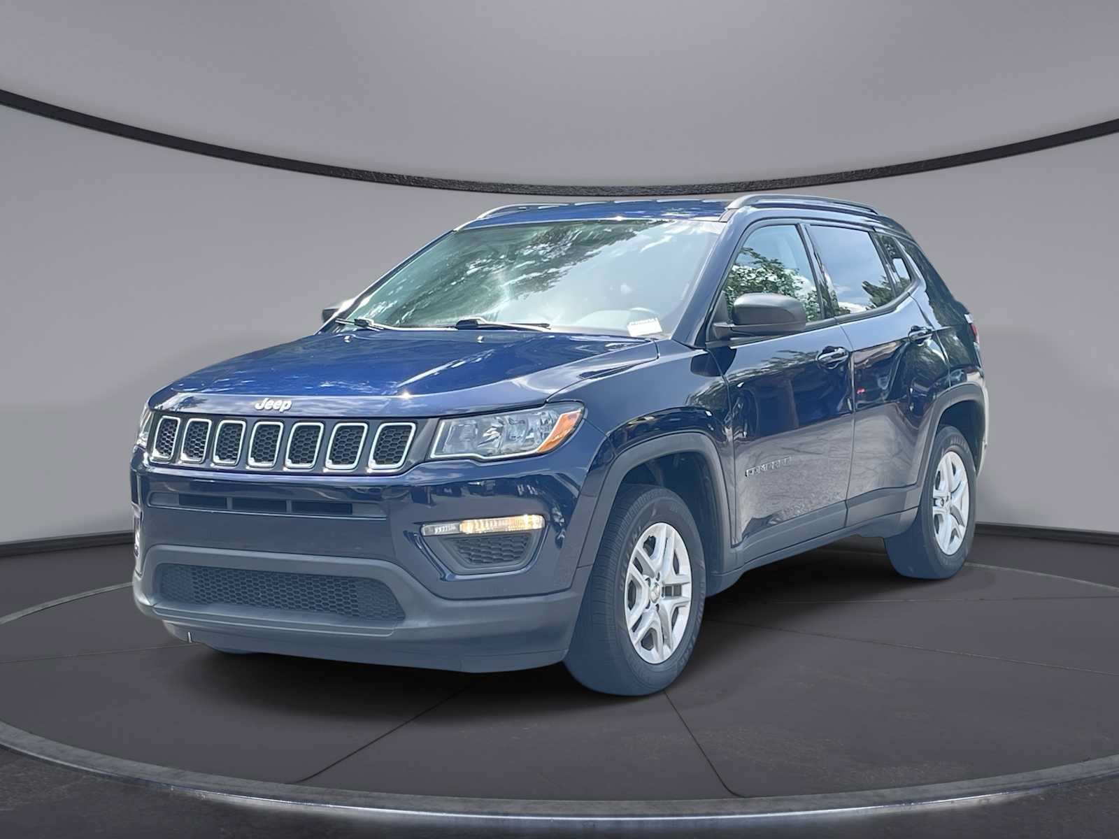 Used 2018 Jeep Compass Sport w/ Tech Group FWD image 1