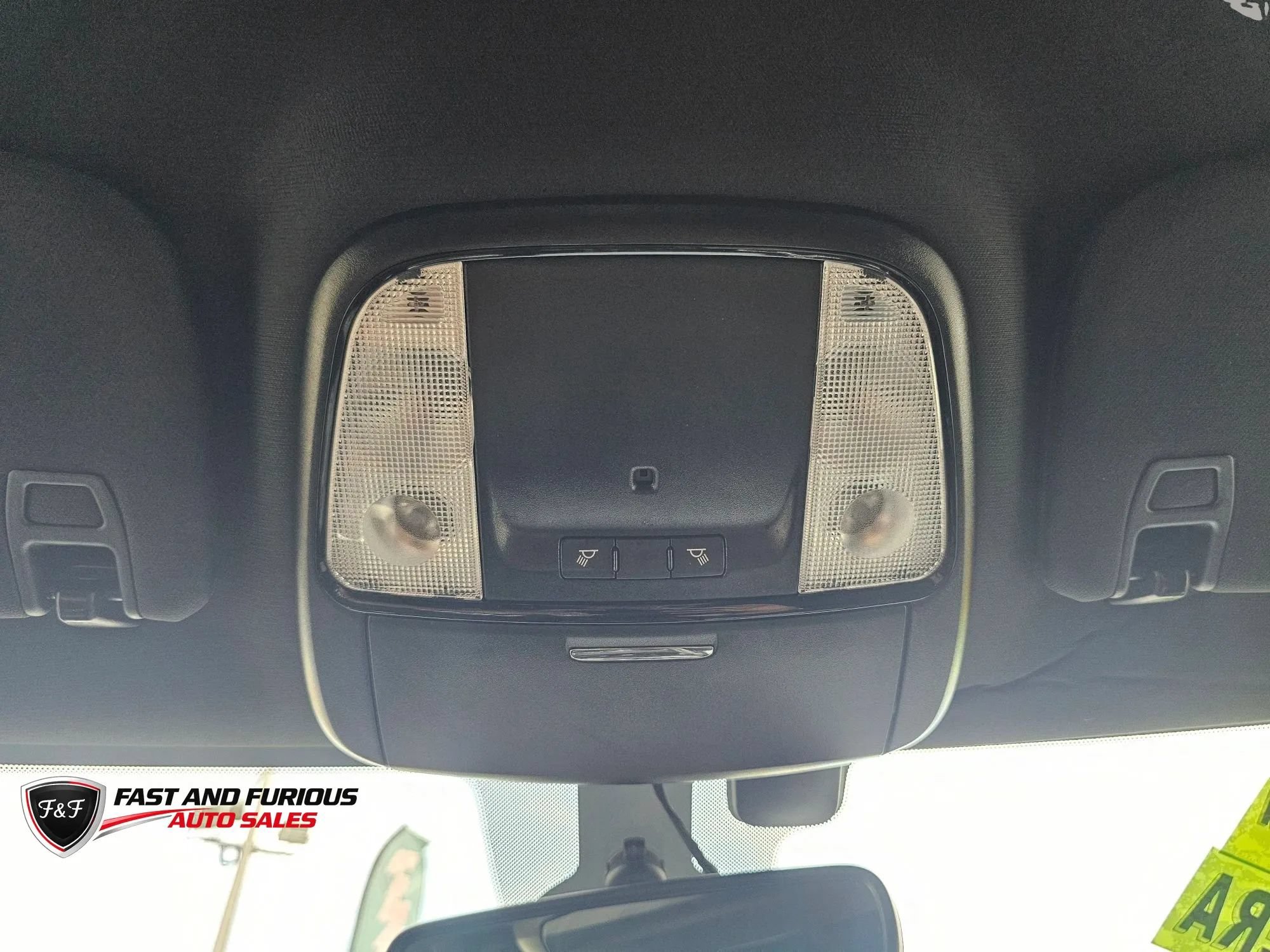 Used 2023 Dodge Durango SXT RWD image 32