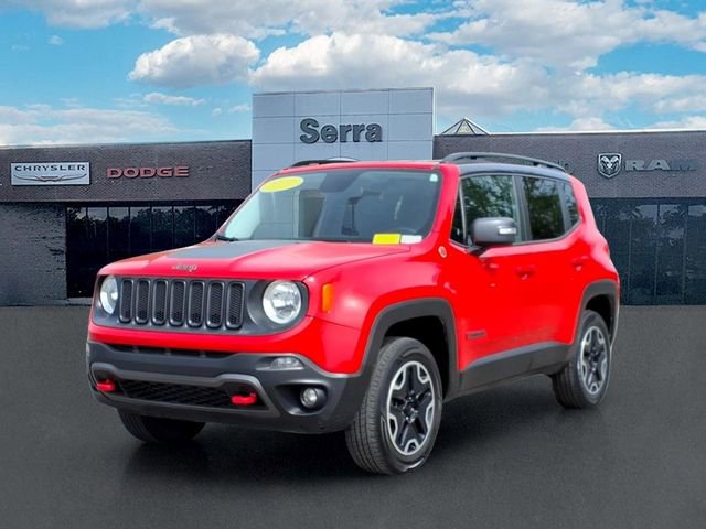 Used 2016 Jeep Renegade Trailhawk AWD/4WD image 3