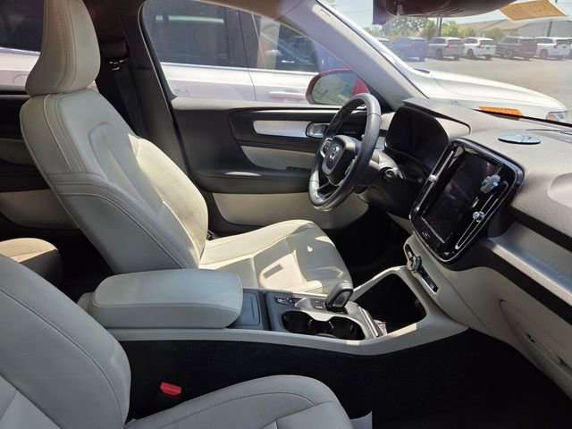 Used 2019 Volvo XC40 T5 Momentum AWD/4WD image 10